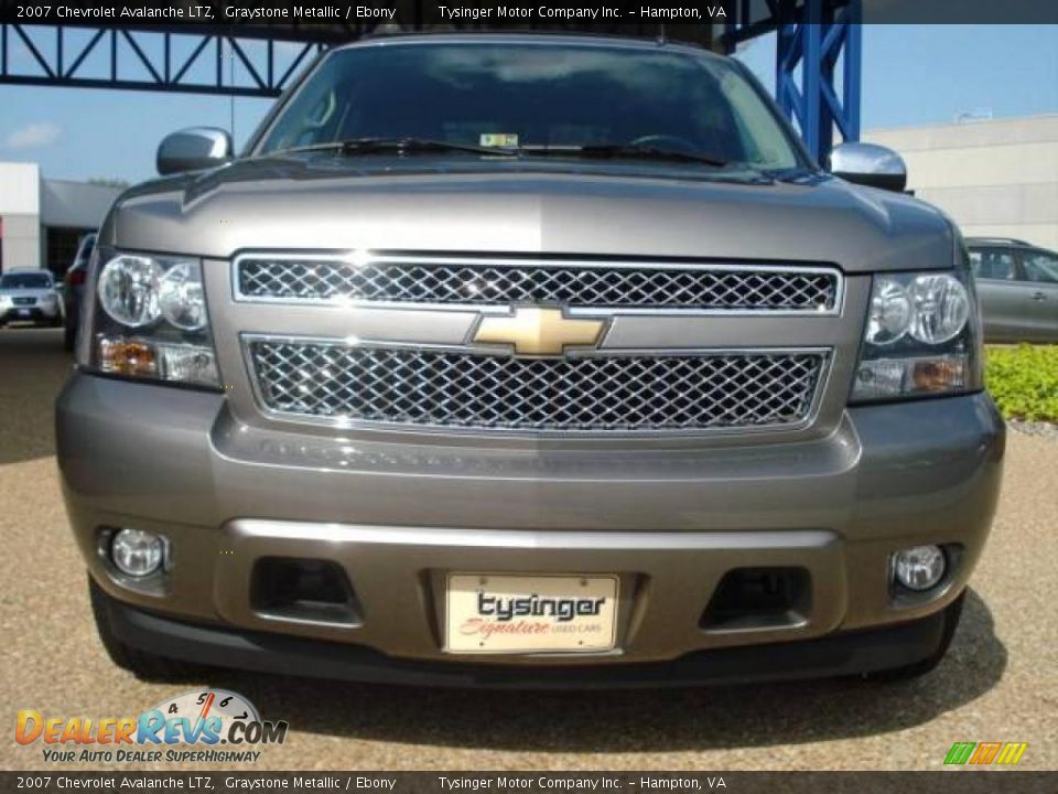 2007 Chevrolet Avalanche LTZ Graystone Metallic / Ebony Photo #9