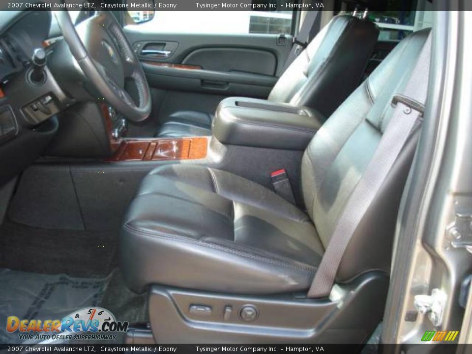 2007 Chevrolet Avalanche LTZ Graystone Metallic / Ebony Photo #10