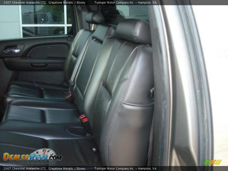 2007 Chevrolet Avalanche LTZ Graystone Metallic / Ebony Photo #12