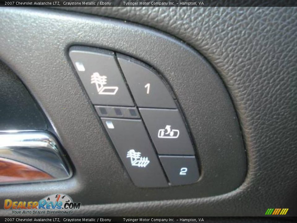 2007 Chevrolet Avalanche LTZ Graystone Metallic / Ebony Photo #20