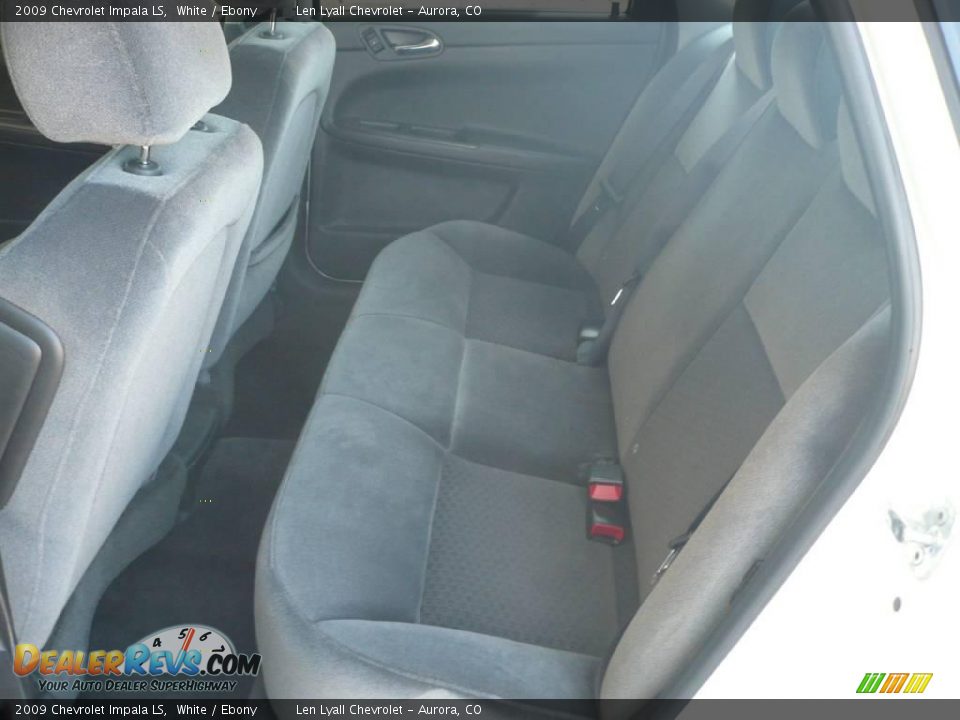 2009 Chevrolet Impala LS White / Ebony Photo #10