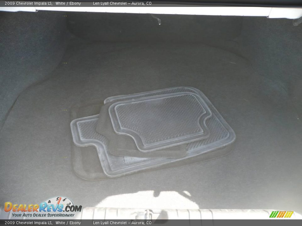 2009 Chevrolet Impala LS White / Ebony Photo #11