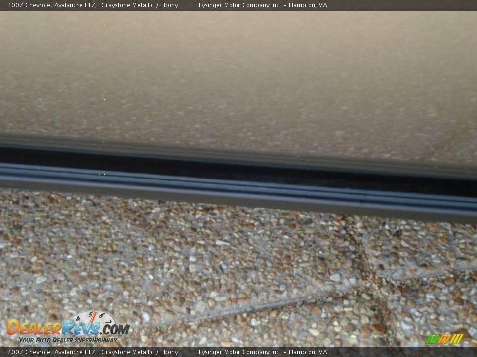 2007 Chevrolet Avalanche LTZ Graystone Metallic / Ebony Photo #31