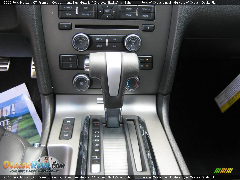 2010 Ford Mustang GT Premium Coupe Kona Blue Metallic / Charcoal Black/Silver Soho Photo #24