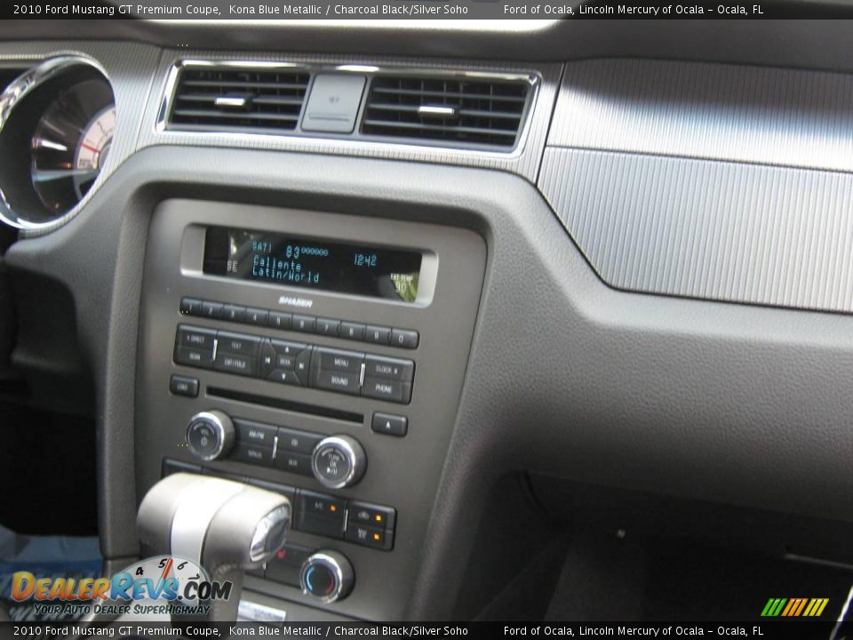 2010 Ford Mustang GT Premium Coupe Kona Blue Metallic / Charcoal Black/Silver Soho Photo #25
