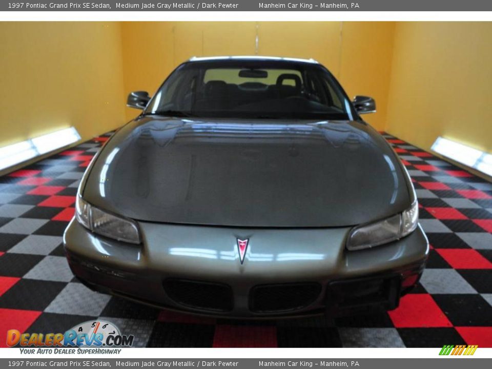 1997 Pontiac Grand Prix SE Sedan Medium Jade Gray Metallic / Dark Pewter Photo #2