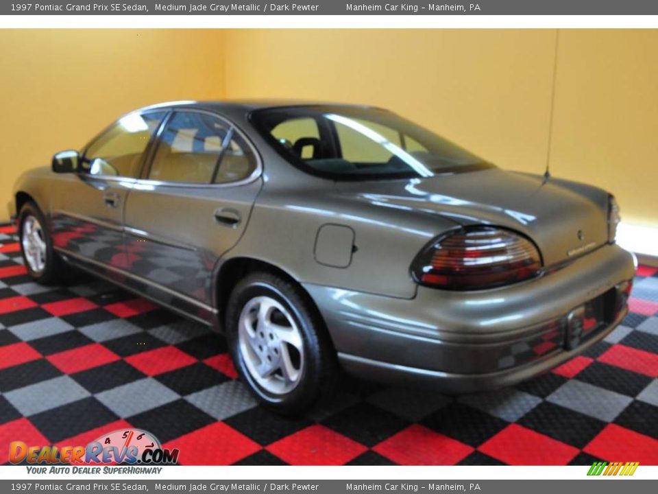 1997 Pontiac Grand Prix SE Sedan Medium Jade Gray Metallic / Dark Pewter Photo #4