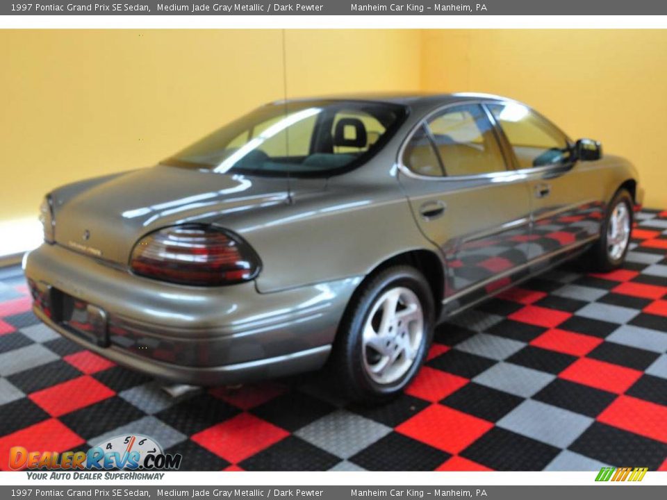 1997 Pontiac Grand Prix SE Sedan Medium Jade Gray Metallic / Dark Pewter Photo #6