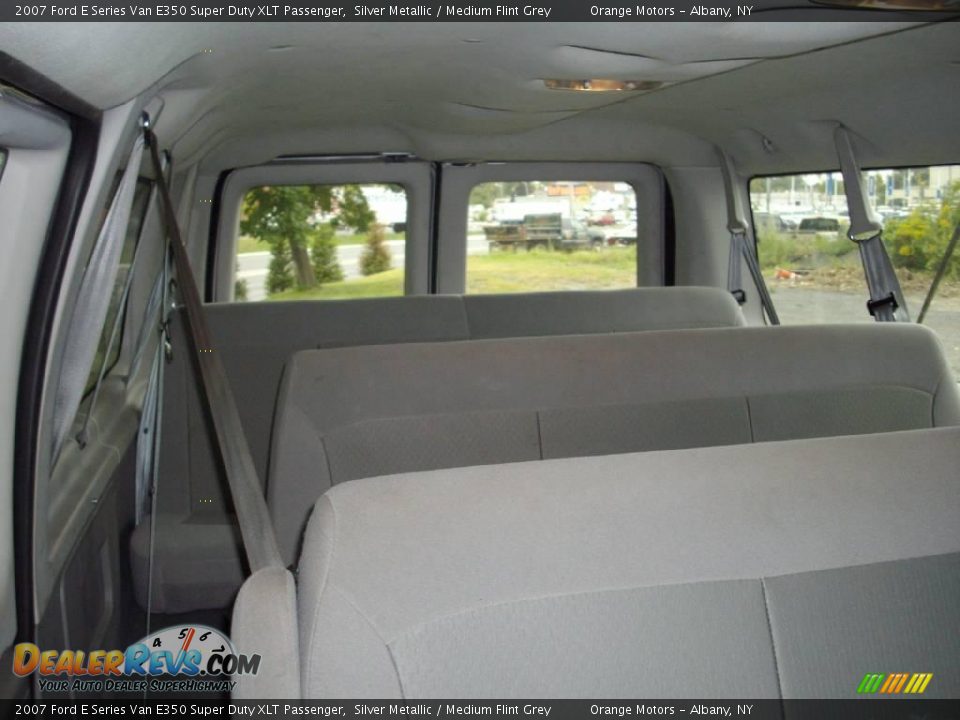 2007 Ford E Series Van E350 Super Duty XLT Passenger Silver Metallic / Medium Flint Grey Photo #10