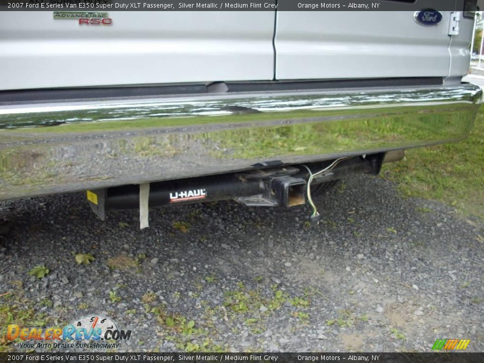 2007 Ford E Series Van E350 Super Duty XLT Passenger Silver Metallic / Medium Flint Grey Photo #12