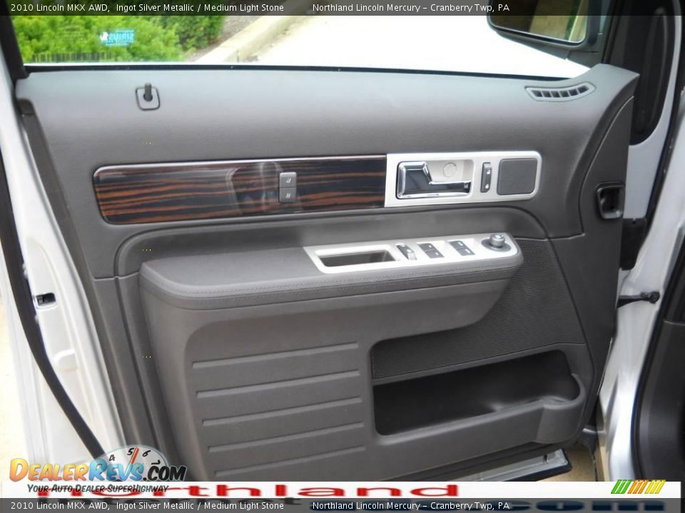 2010 Lincoln MKX AWD Ingot Silver Metallic / Medium Light Stone Photo #6