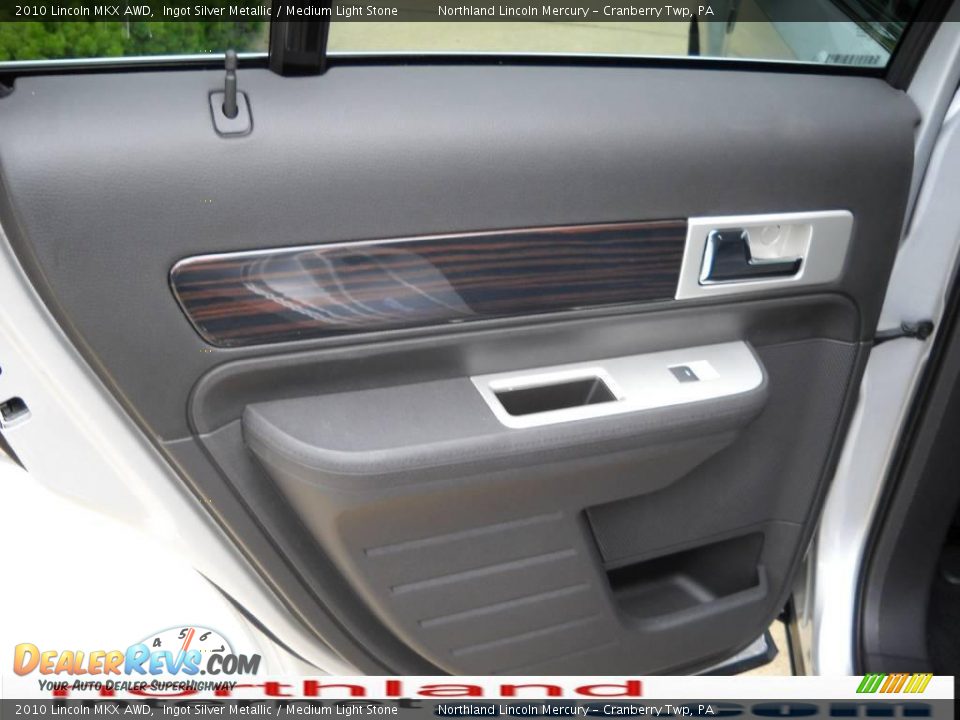 2010 Lincoln MKX AWD Ingot Silver Metallic / Medium Light Stone Photo #9