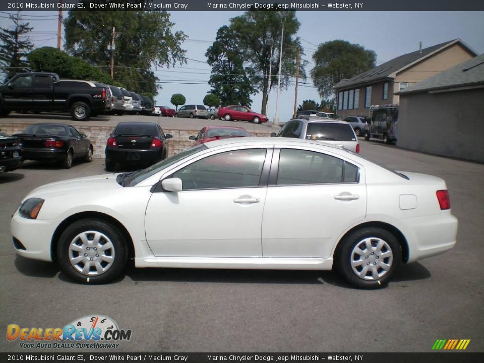 2010 Mitsubishi Galant ES Dover White Pearl / Medium Gray Photo #6