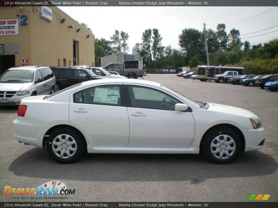 2010 Mitsubishi Galant ES Dover White Pearl / Medium Gray Photo #10