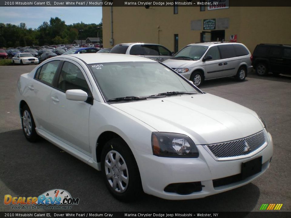 2010 Mitsubishi Galant ES Dover White Pearl / Medium Gray Photo #11
