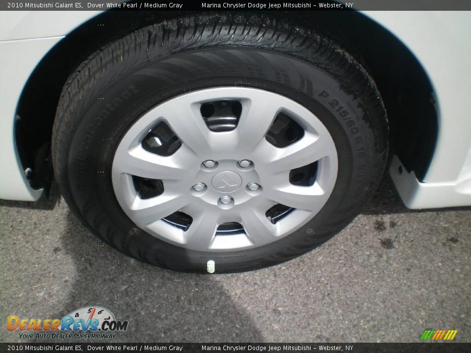 2010 Mitsubishi Galant ES Dover White Pearl / Medium Gray Photo #23