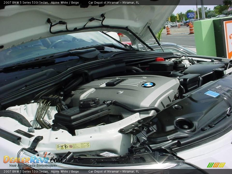 2007 BMW 5 Series 530i Sedan Alpine White / Beige Photo #16