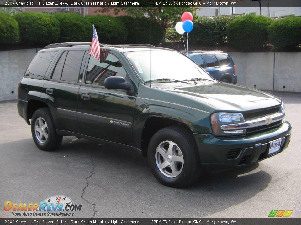 2004 Chevrolet TrailBlazer LS 4x4 Dark Green Metallic / Light Cashmere Photo #8