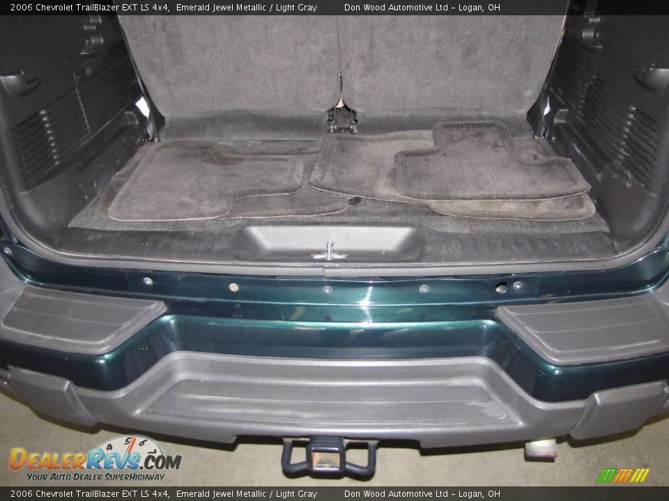 2006 Chevrolet TrailBlazer EXT LS 4x4 Emerald Jewel Metallic / Light Gray Photo #8