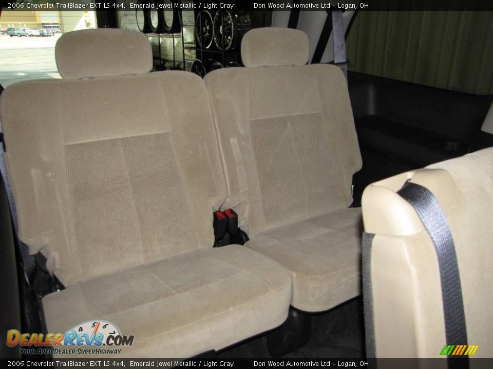 2006 Chevrolet TrailBlazer EXT LS 4x4 Emerald Jewel Metallic / Light Gray Photo #19