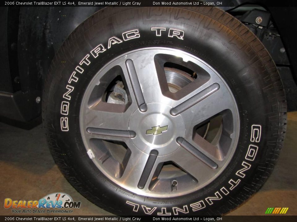 2006 Chevrolet TrailBlazer EXT LS 4x4 Emerald Jewel Metallic / Light Gray Photo #23