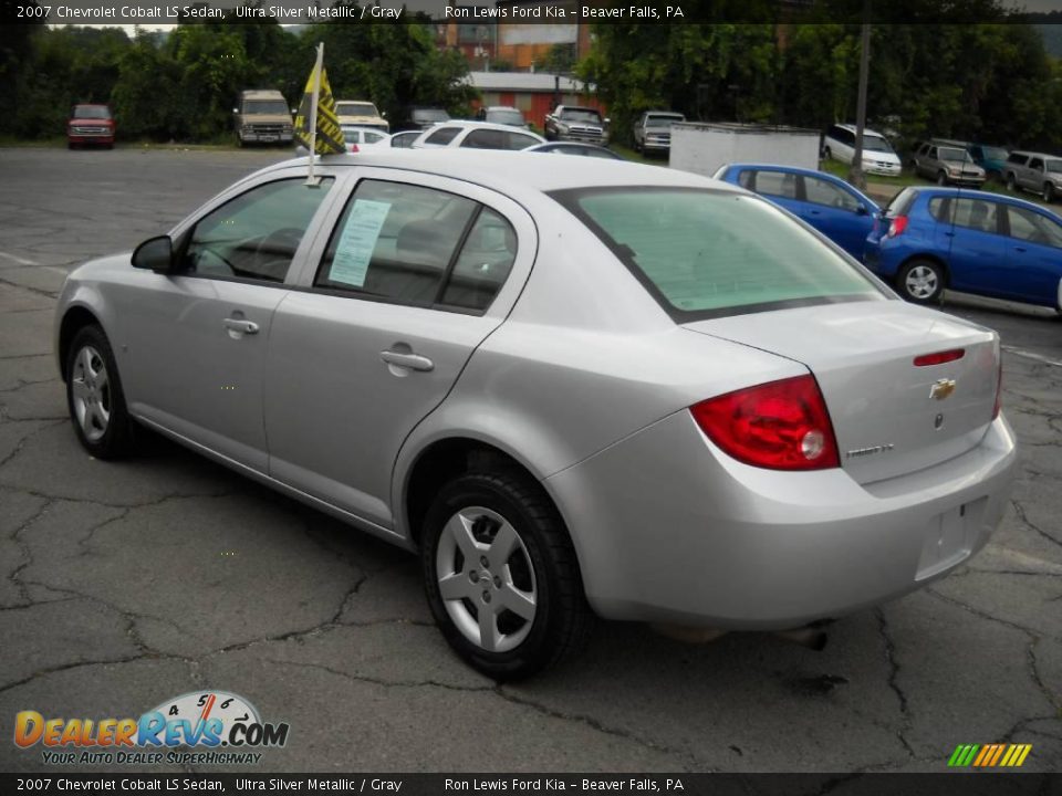 2007 Chevrolet Cobalt LS Sedan Ultra Silver Metallic / Gray Photo #4