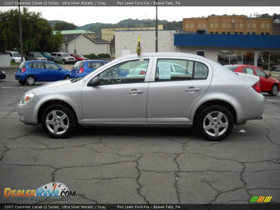 2007 Chevrolet Cobalt LS Sedan Ultra Silver Metallic / Gray Photo #5