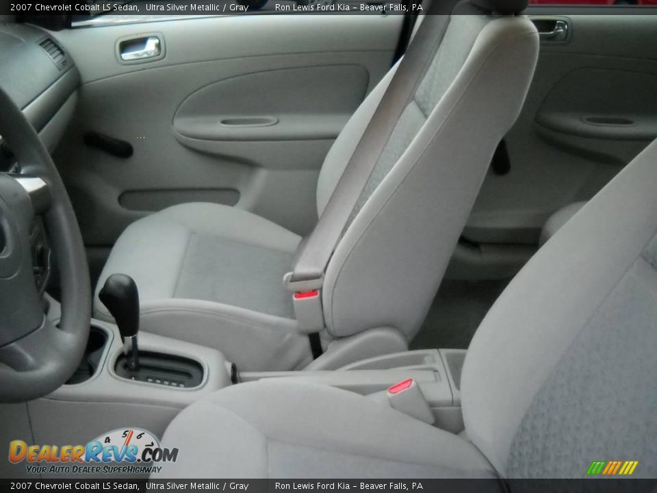 2007 Chevrolet Cobalt LS Sedan Ultra Silver Metallic / Gray Photo #8