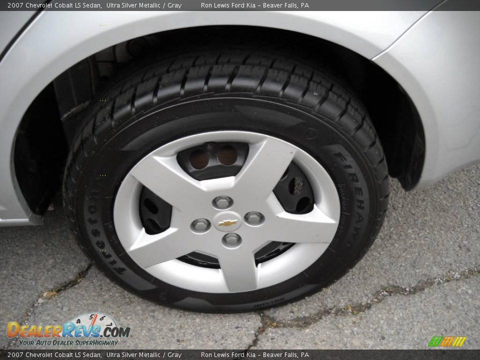 2007 Chevrolet Cobalt LS Sedan Ultra Silver Metallic / Gray Photo #13