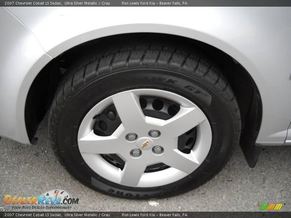 2007 Chevrolet Cobalt LS Sedan Ultra Silver Metallic / Gray Photo #16