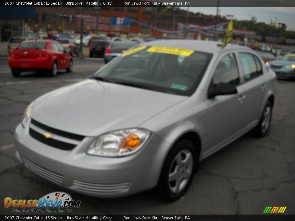 2007 Chevrolet Cobalt LS Sedan Ultra Silver Metallic / Gray Photo #18