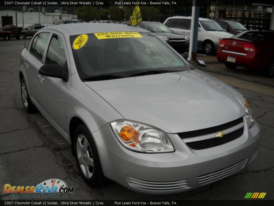 2007 Chevrolet Cobalt LS Sedan Ultra Silver Metallic / Gray Photo #20