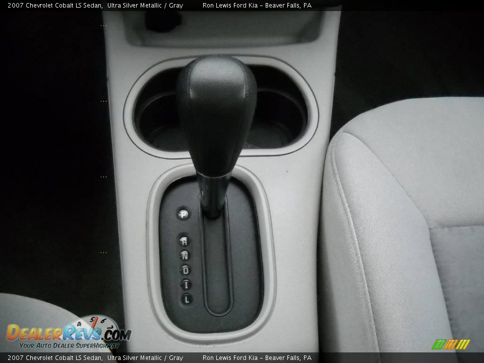 2007 Chevrolet Cobalt LS Sedan Ultra Silver Metallic / Gray Photo #23