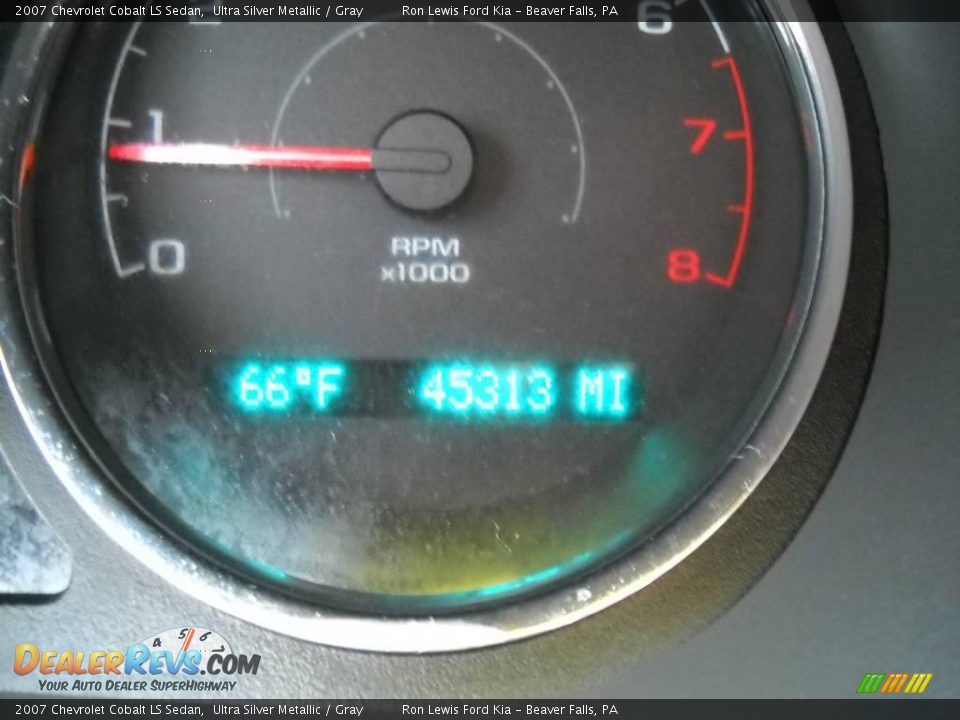2007 Chevrolet Cobalt LS Sedan Ultra Silver Metallic / Gray Photo #25