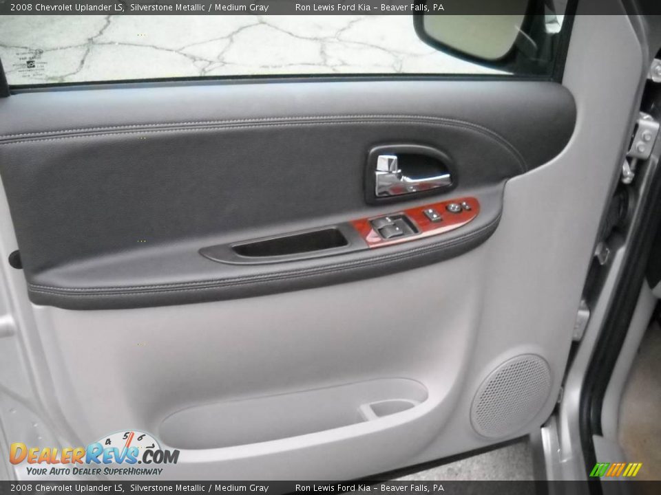 2008 Chevrolet Uplander LS Silverstone Metallic / Medium Gray Photo #6