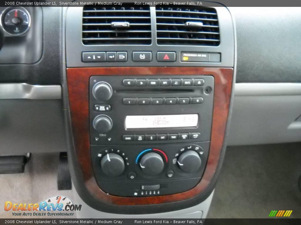 2008 Chevrolet Uplander LS Silverstone Metallic / Medium Gray Photo #23