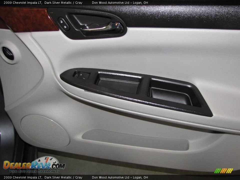2009 Chevrolet Impala LT Dark Silver Metallic / Gray Photo #14