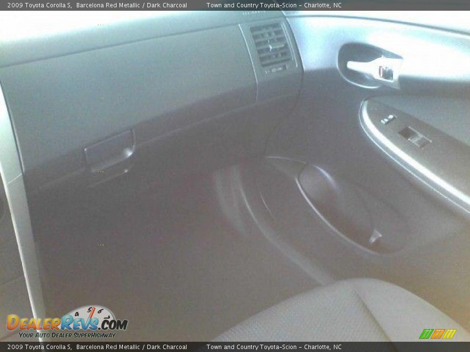 2009 Toyota Corolla S Barcelona Red Metallic / Dark Charcoal Photo #11