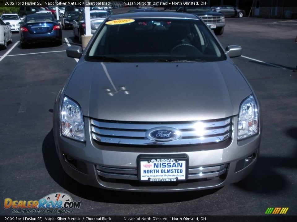 2009 Ford Fusion SE Vapor Silver Metallic / Charcoal Black Photo #2