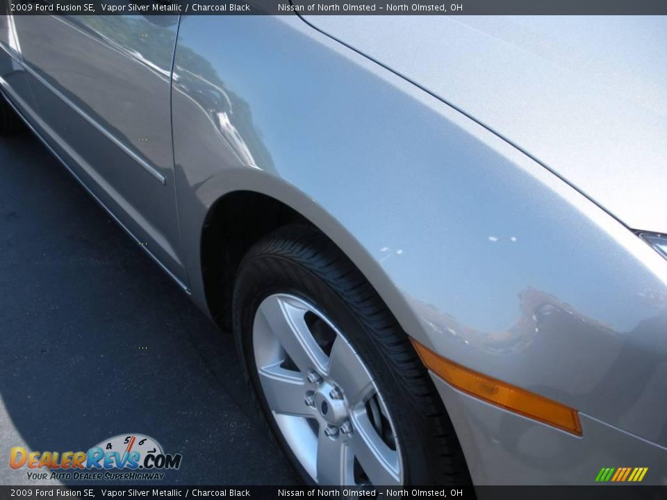 2009 Ford Fusion SE Vapor Silver Metallic / Charcoal Black Photo #4