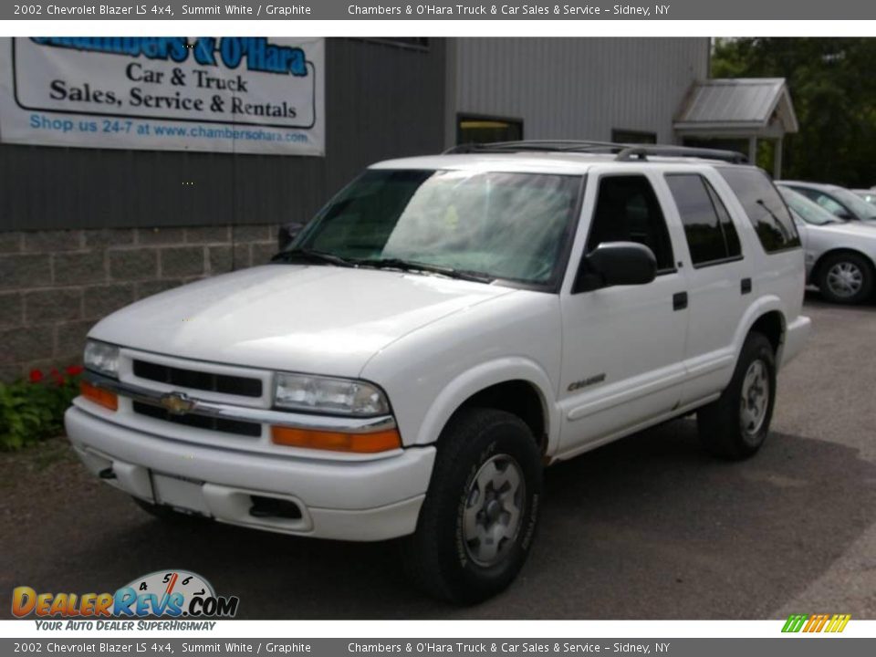 2002 Chevrolet Blazer LS 4x4 Summit White / Graphite Photo #1