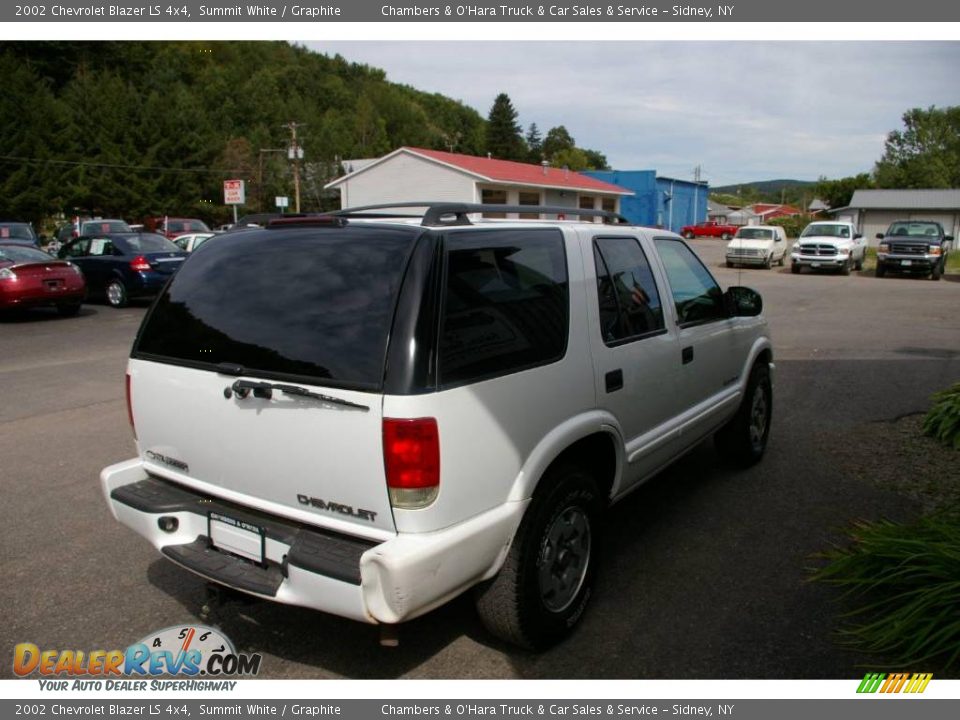 2002 Chevrolet Blazer LS 4x4 Summit White / Graphite Photo #11