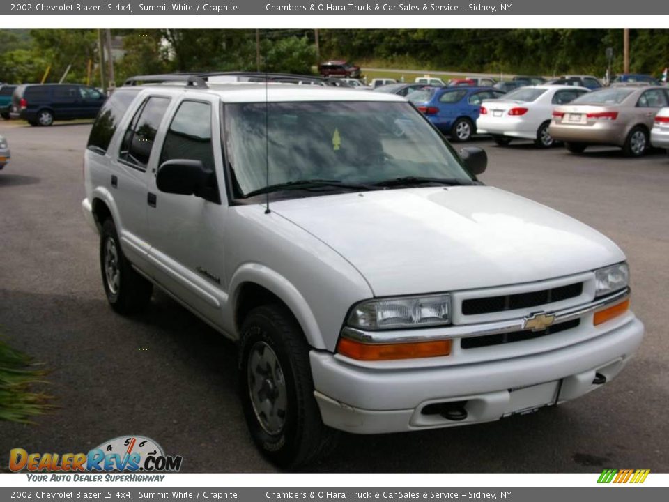 2002 Chevrolet Blazer LS 4x4 Summit White / Graphite Photo #15