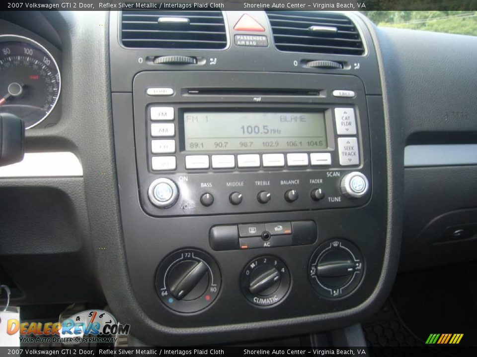 2007 Volkswagen GTI 2 Door Reflex Silver Metallic / Interlagos Plaid Cloth Photo #15