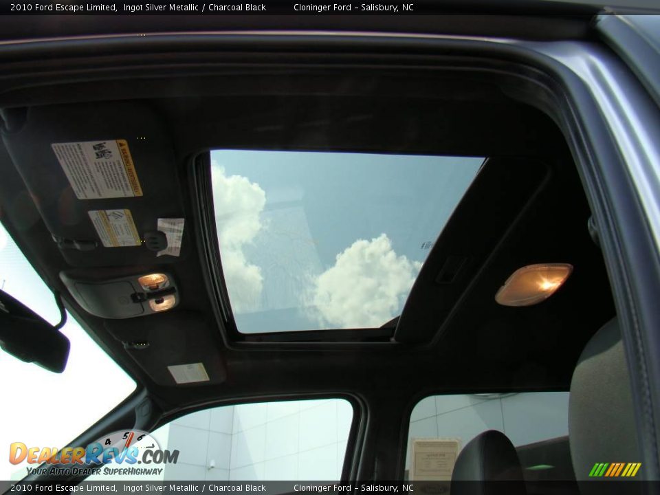 2010 Ford Escape Limited Ingot Silver Metallic / Charcoal Black Photo #18