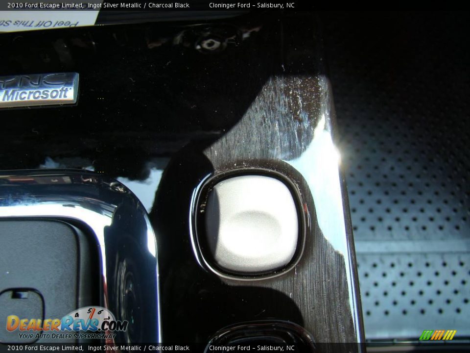 2010 Ford Escape Limited Ingot Silver Metallic / Charcoal Black Photo #25