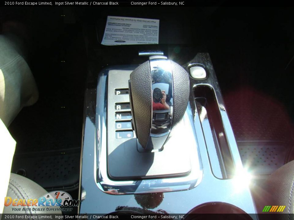 2010 Ford Escape Limited Ingot Silver Metallic / Charcoal Black Photo #26
