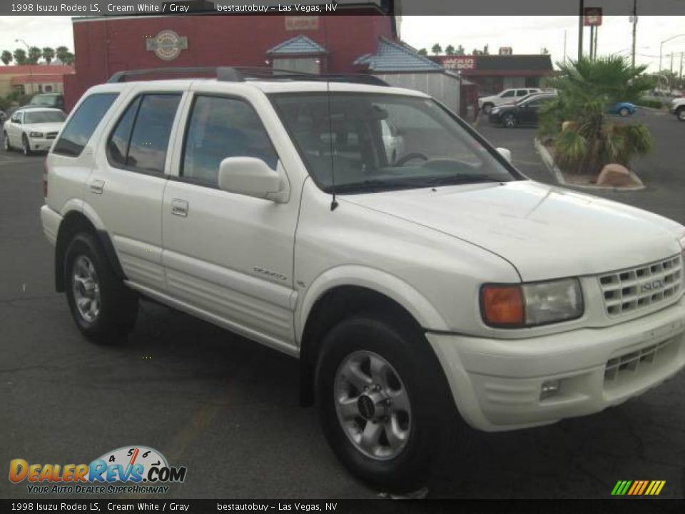 1998 Isuzu Rodeo LS Cream White / Gray Photo #11