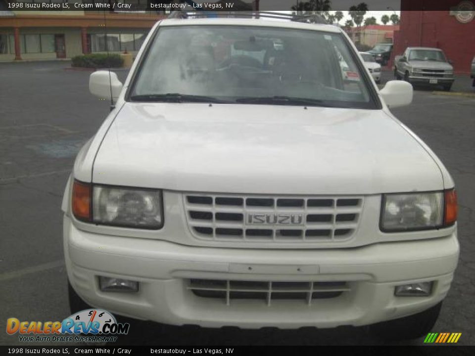 1998 Isuzu Rodeo LS Cream White / Gray Photo #13