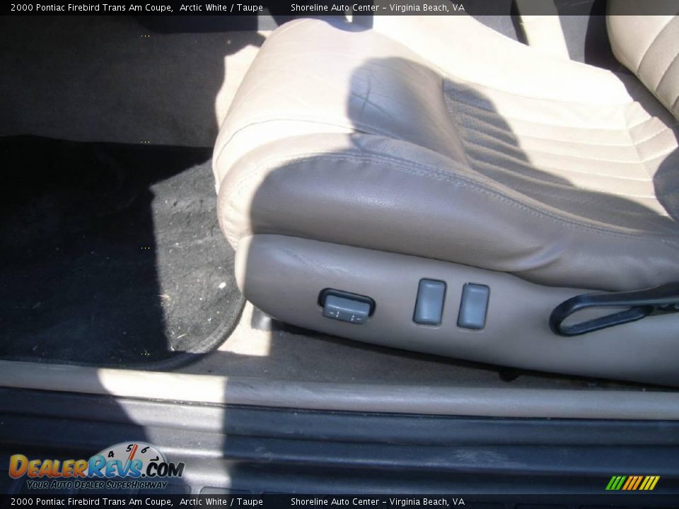 2000 Pontiac Firebird Trans Am Coupe Arctic White / Taupe Photo #16